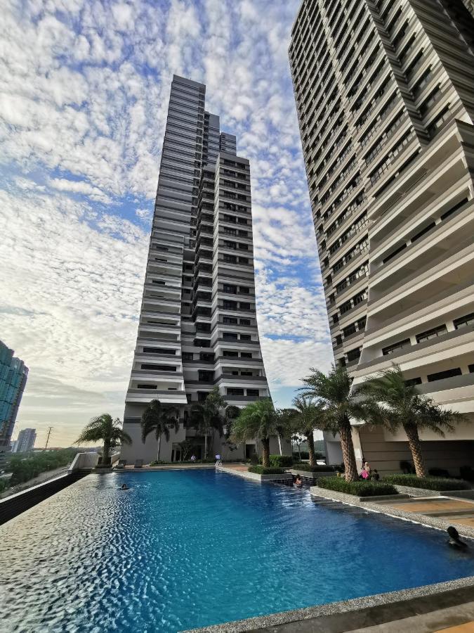 Meridin@Medini#3 Apartment Nusajaya  Exterior photo
